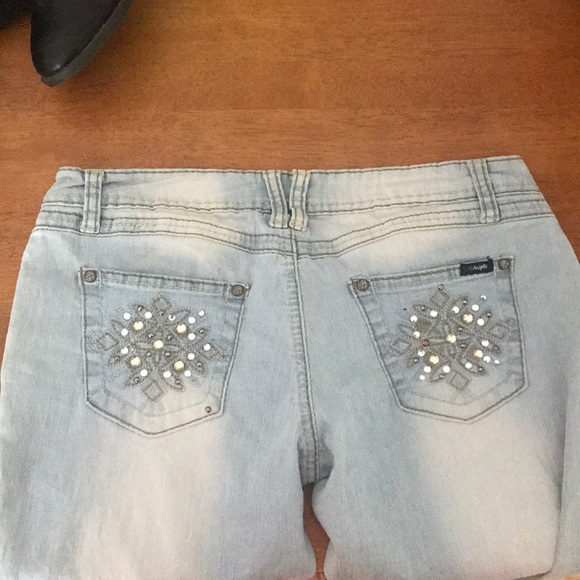 Jean Capris - Picture 2 of 2